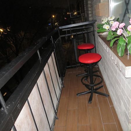 Apartment Lux Near Most-City Dnipro Esterno foto